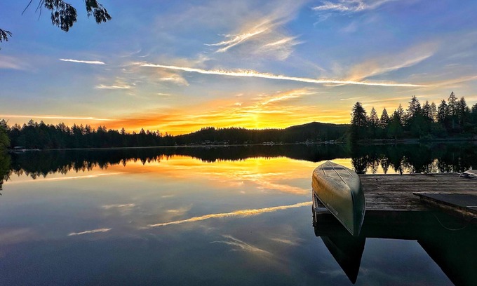 Shelton Cabin | The perfect place for a private romantic get away. Pet friendly too!