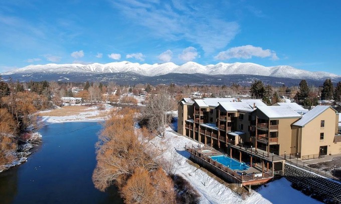 Whitefish Hotel | The Pine Lodge on Whitefish River, Ascend Hotel Collection
