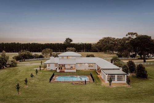 Connewarre House | The Pines Barwon Heads