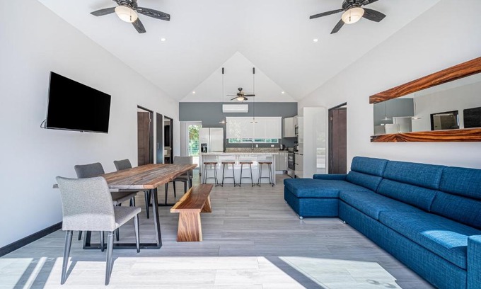 Avellanas Beach Villa | The Point 10
