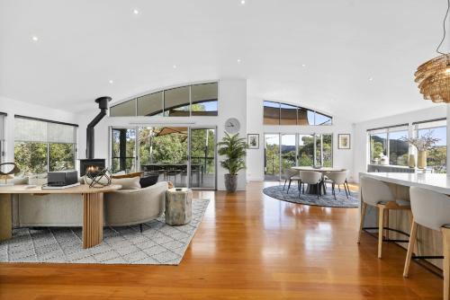 Daleys Point House | The Point by Coast Hosting