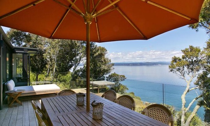 Acacia Bay House | The Point Luxury Villa