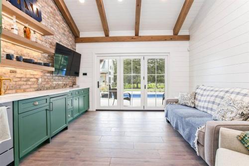 Georgetown House | The Pool House at Fr. Sorin's w/Paddle Tennis
