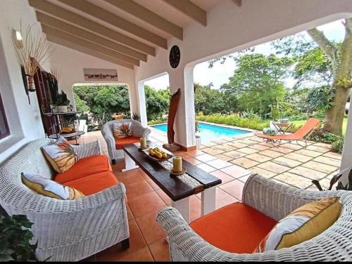 Uvongo Villa | The Pool House
