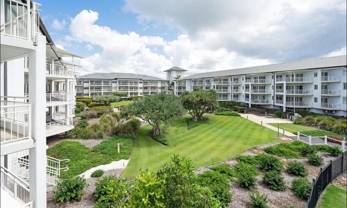 Kingscliff Apartment | The Pool Resort Kingscliff - 2 BR Ocean Facing Apartment (6230) - Holiday Management Co.