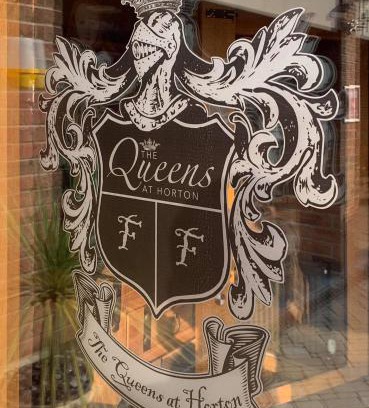Telford Bed & Breakfast | The Queens At Horton