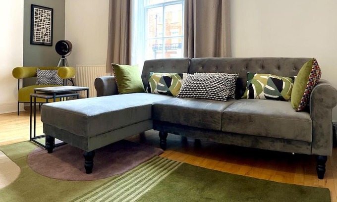 Georgian Quarter Apartment | The Quirky Quarter- 2Bedrooms Apartment