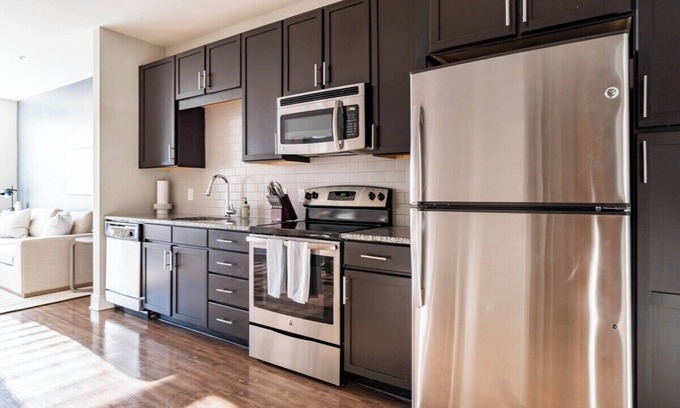 Downtown Apartment | The Raleigh II Vibe 8723