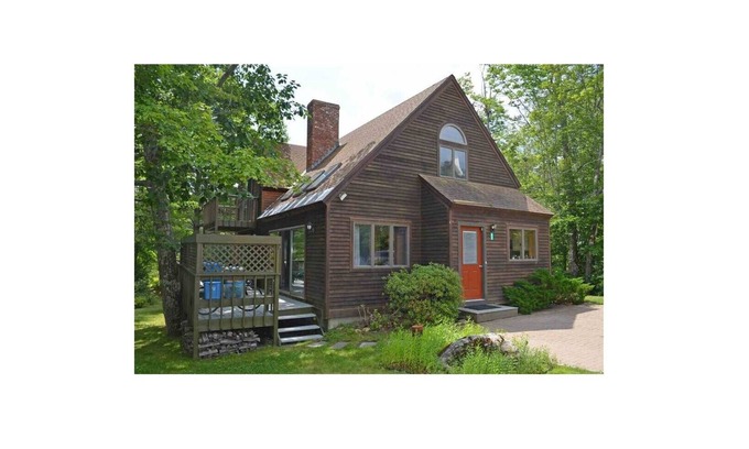 Ludlow House | The Red Bridge House. 360° of lake views.