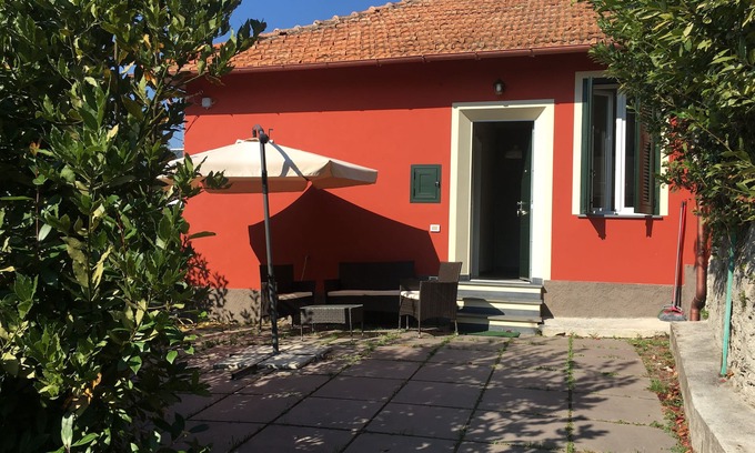 Aurigo House | The red cottage - the red cottage CIN: IT008005B5VRTUW3RH