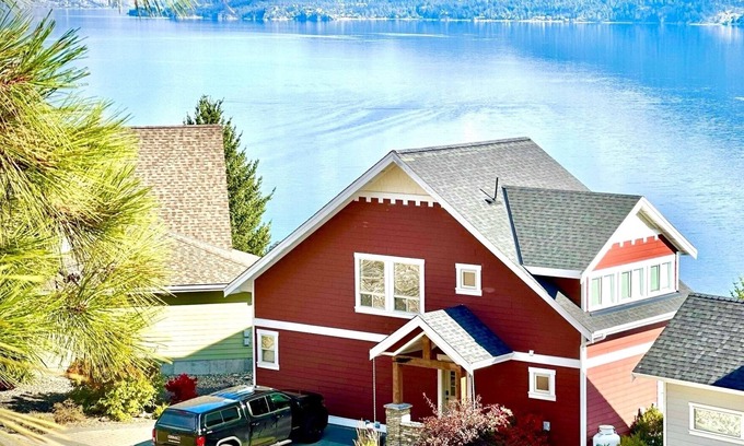 Central Okanagan Cottage | The Red Haus stunning lakeview home on Okanagan Lake, W Kelowna, La Casa Resort.