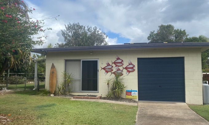 Rainbow Beach House | The Red Piranha - Rainbow Beach. Aircon. Walk to beach and main street.