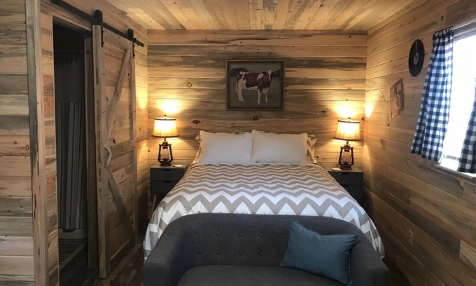 Coram Cabin | The Red Station by Glacier - Cabin #4 with AC and laundry