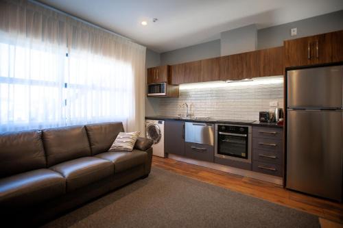 Fitzroy Apartment | The Residence Apartment 3 50 Sky