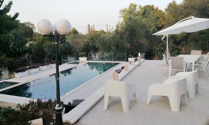 Arnesano Villa | The residence of the olive trees - infinity pool, exclusive use
