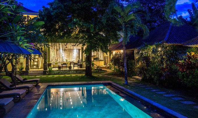 Batubelig Villa | The Retreat - Lush Private Garden