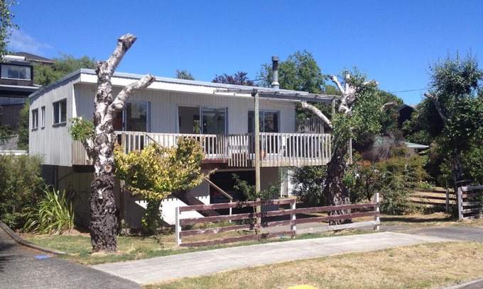 Rainbow Point House | The Retro Bach Taupo