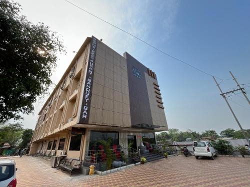 Sualkuchi Hotel | The Rhino