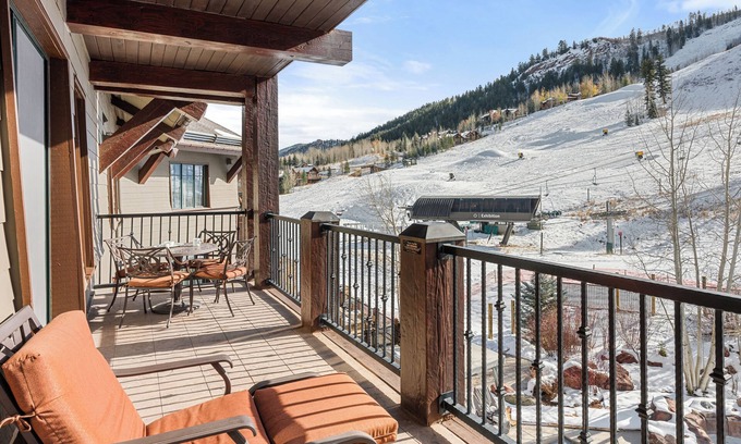 Aspen Condo | The Ritz-Carlton Club 8401 | 2BR Ski-in/ski-out Residence w/Premier Ski View at Aspen Highlands