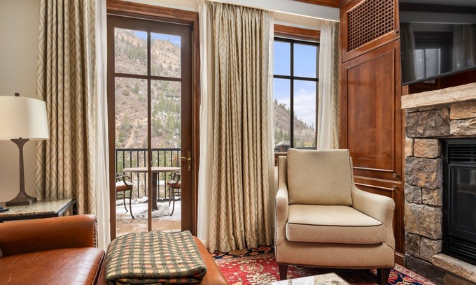 Aspen Condo | The Ritz-Carlton Club | Two-Bedroom Residence 8412, Ski-in & Ski-out Resort in Aspen Highlands