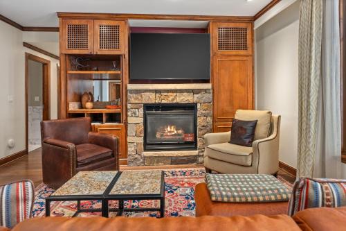 Aspen House | The Ritz-Carlton, Ski-in/Ski-out 3BR Residence Resort in Aspen Highlands w/Ski/Mall view 8210
