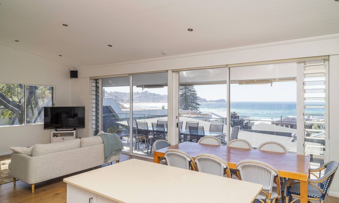 Avoca Beach House | The Rockpool Beach House - seconds from the Beach