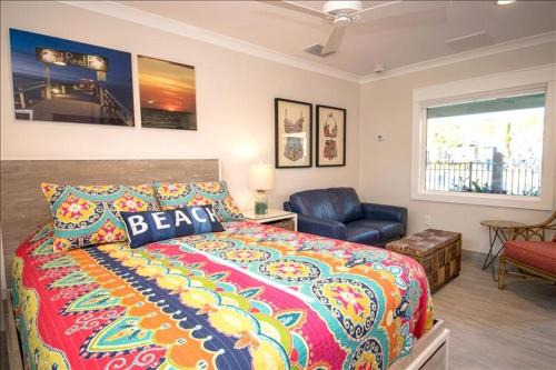 Anna Maria Resort | The Rod and Reel Resort Suite 4