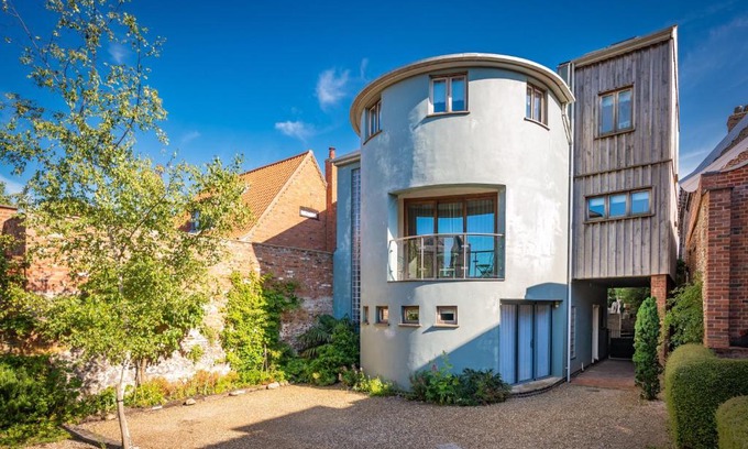 Wells-next-the-Sea House | The Roundhouse