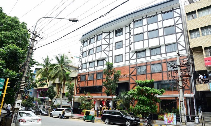Jayanagar Hotel | The Royal Comfort