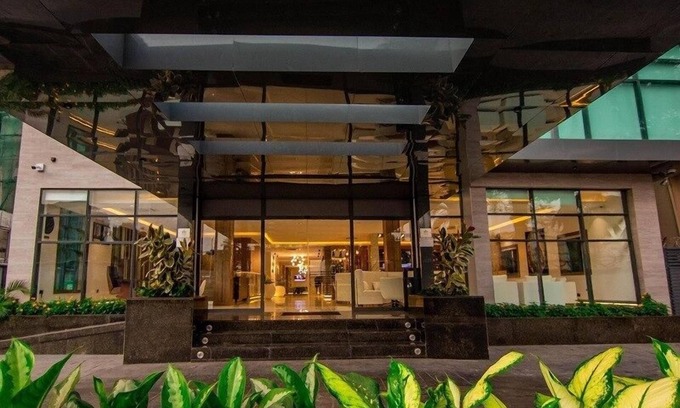 Ikeja Hotel | The Safron Hotel Ikeja