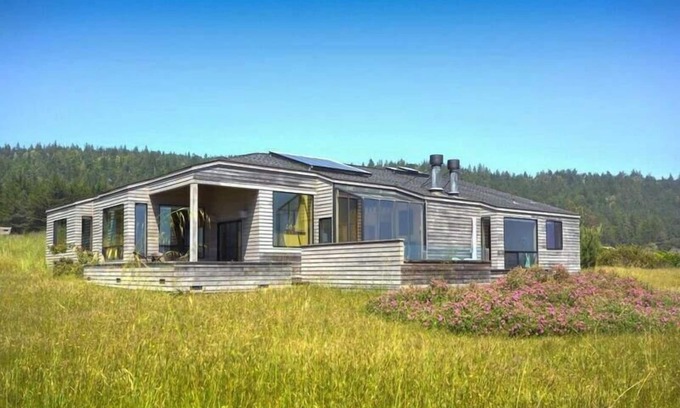 Sea Ranch House | The sand and surf are never far from this beach house!