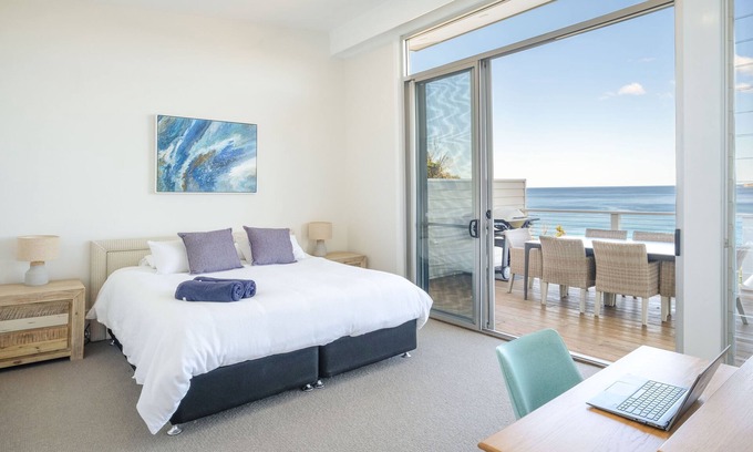 Mollymook Beach House | The Sands Mollymook - Beachfront Luxury
