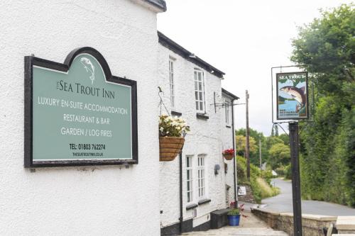 Totnes Hotel | The Sea Trout Inn