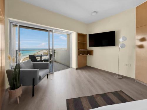 Herzliya Pituach Apartment | The Sharon Secret Pearl