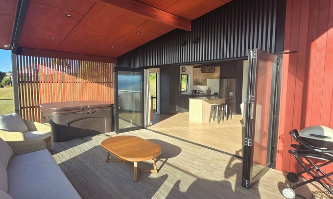 Karkari Peninsula House | The Soak Spot