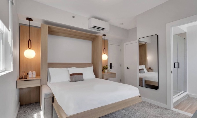 Asbury Park House | The St. Laurent: Two Rooms - Sleeps 4