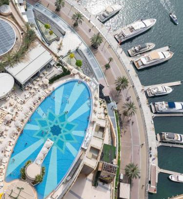Dubai Marina Resort | The Star