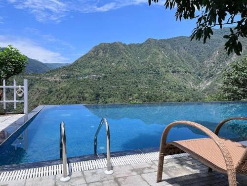 Uttar Pradesh Hotel | The Staynest retreat and SPA Gangtok 4 STAR LUXURY RESORT
