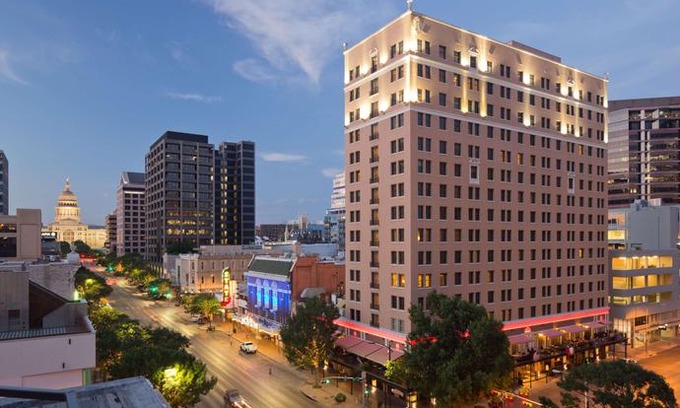 Downtown Austin Hotel | The Stephen F Austin Royal Sonesta Hotel