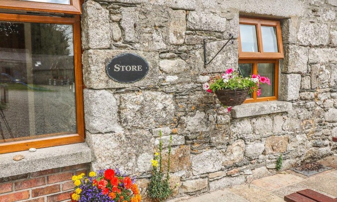 Shillelagh House | The Store @ Minmore Mews, Shillelagh