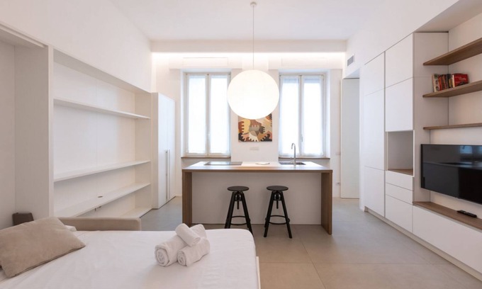 Stadera Apartment | The studio flat located in Viale Giovanni da Cermenate 54, Milan, is an elegant and modern space on the mezzanine floor, perfect for accommodating 1 to 2 people.The room is bright and well furnished, with a contemporary design that creates a cosy and fun