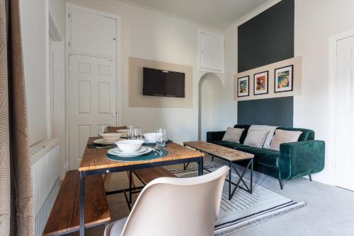 Sunderland House | The Sunderland Spot Family & Work Ready