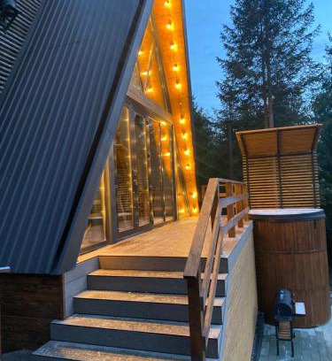 Dzvynyach House | The Sunset Cabin будиночок з Чаном Чан не входить у вартість