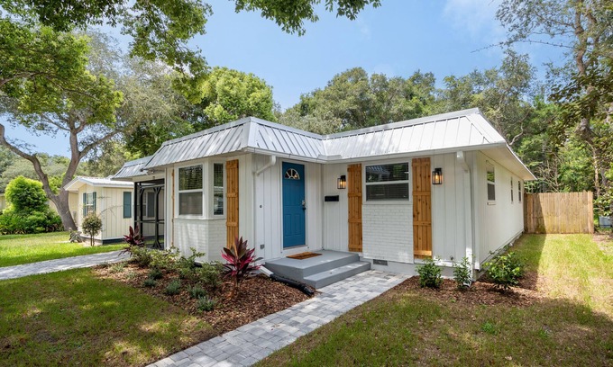 Saint Augustine Shores House | The Surf Rider | House St. Augustine with enclosed yard & on-site golf