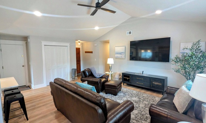 McKinleyville House | The Sutter Escape - NEW!