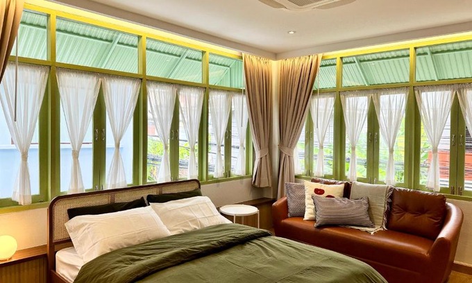 Yan Nawa House | The Tangerine Guesthouse
