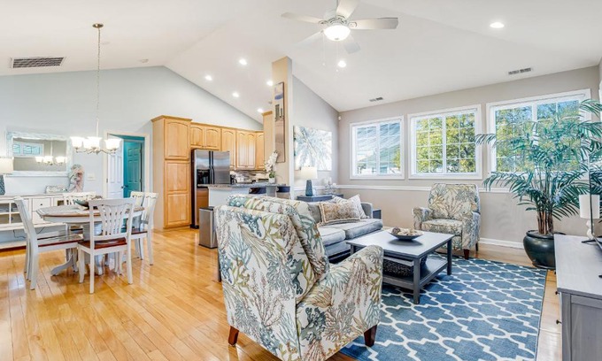 Rehoboth Beach House | The Tides --- 19967 Sandy Bottom