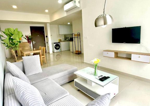 Bach Dang Riverside Apartment | The Tresor - 1 and 2 bedrooms Apt - Free pool and gym