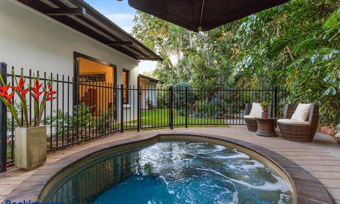Nightcliff House | The Tropical Sanctuary