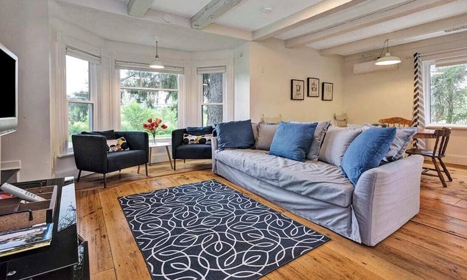 Prince Edward House | The Tulip Tree: Waterfront PEC Family Cottage